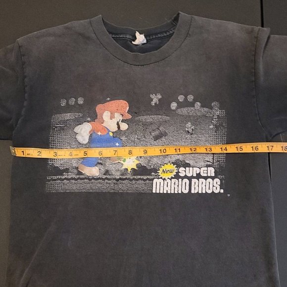 VTG New Super Mario Bros T-shirt AlStyle Tag Youth Fit Size Medium Black Faded - Picture 10 of 12